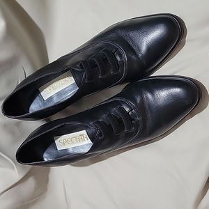 Women's Black Leather Lace-Style Loafers